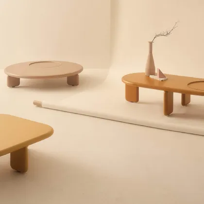 Tavolini di design in laccato o legno Orion di Lema