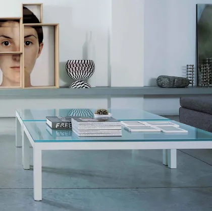 Tavolino in cristallo con struttura in metallo Sosia di Lema