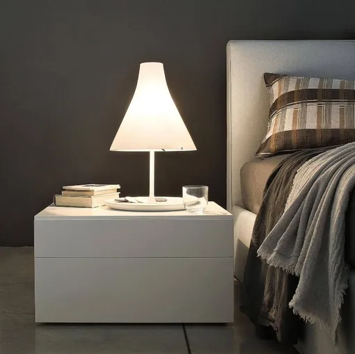 Comodino in laccato bianco opaco Quarantacinque di Lema