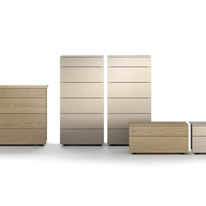 Gruppo Notte Wide in laccato o legno di Fratelli Elli