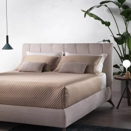 Letto con testiera trapuntata Soul Chamolè di Altrenotti