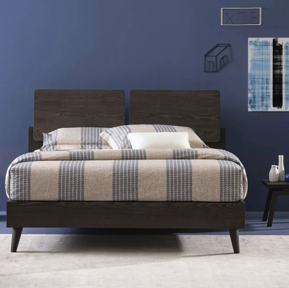 Letto in legno con contenitore Both di Oggioni