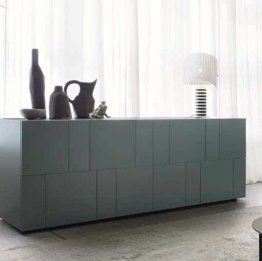 Madia Ortelia in laccato opaco di Lema