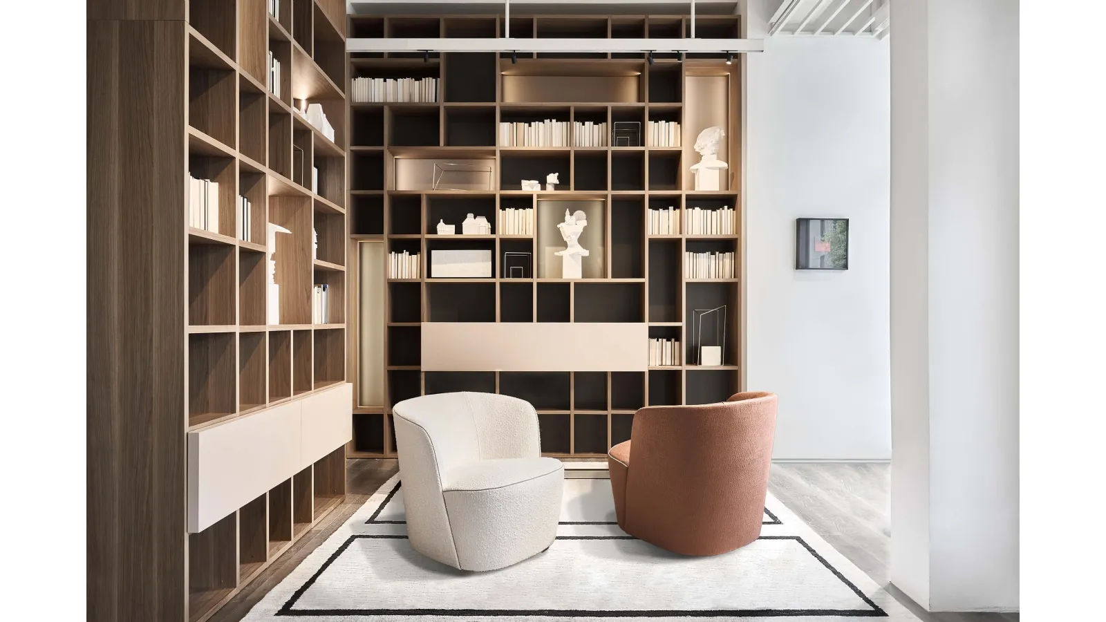 Poltroncina monolitica Felix di Lema