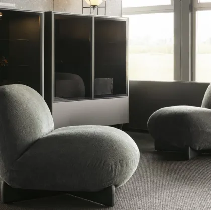 Poltrona in tessuto imbottito Hasu di Lema