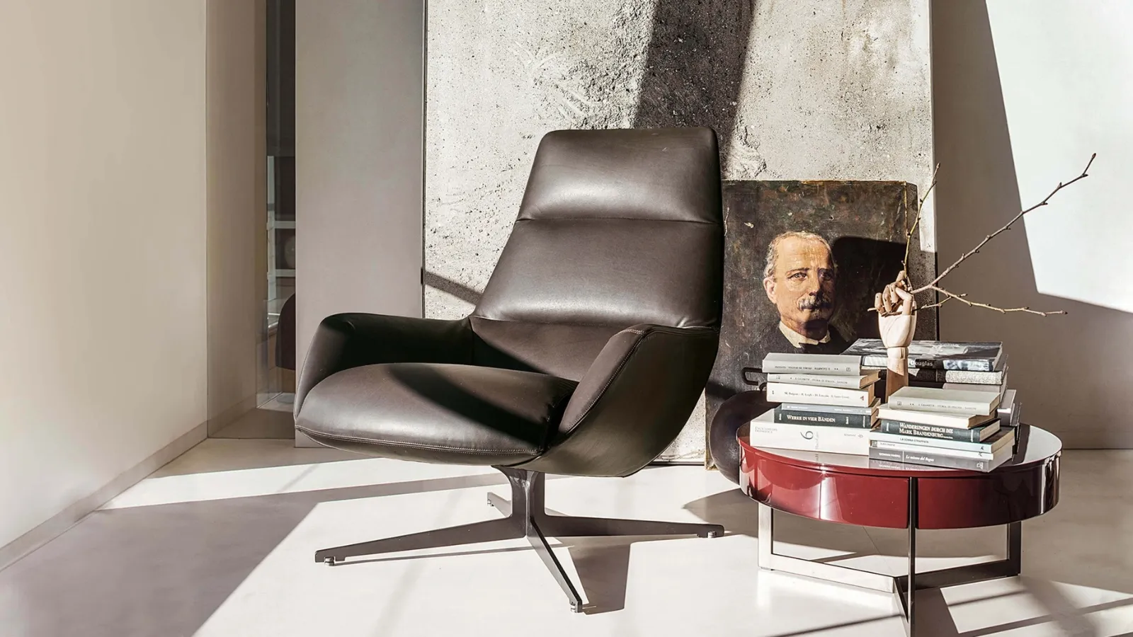 Poltrona bergère in pelle imbottita Lady Jane di Lema