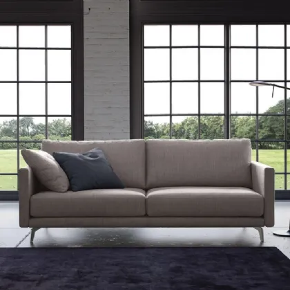 Divano lineare Austin in tessuto di MorbidLine Salotti