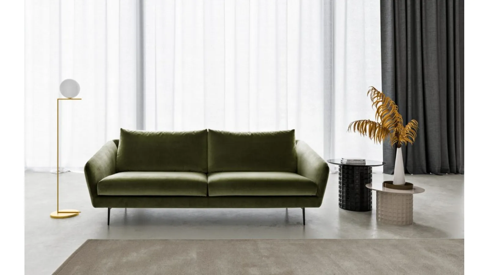 Divano lineare Cleo di MorbidLine Salotti