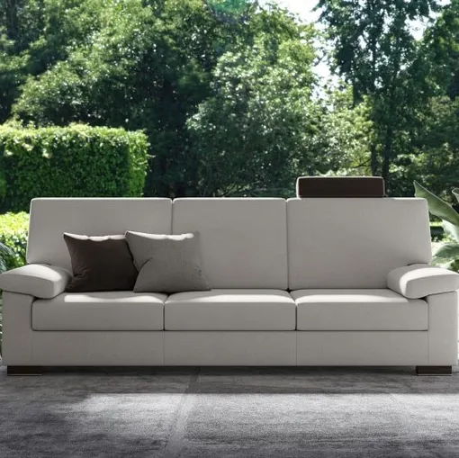 Divano lineare in tessuto Dallas di MorbidLine Salotti