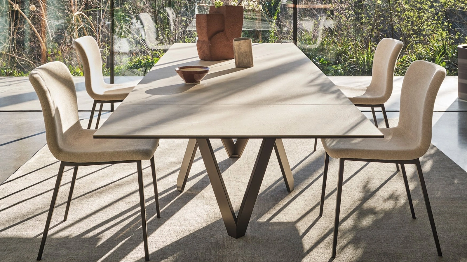 Sedia Annie in tessuto imbottito di Calligaris