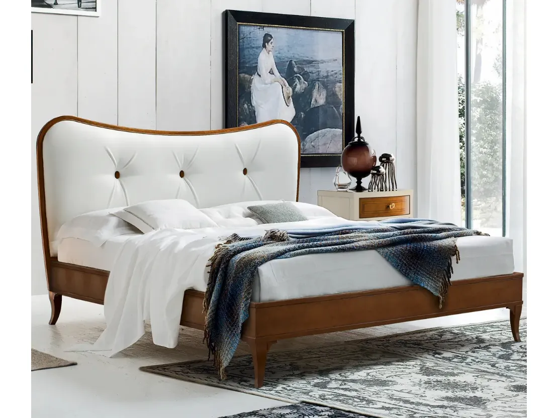 Letto classico con testiera imbottita in ecopelle Nuvola di Le Fablier