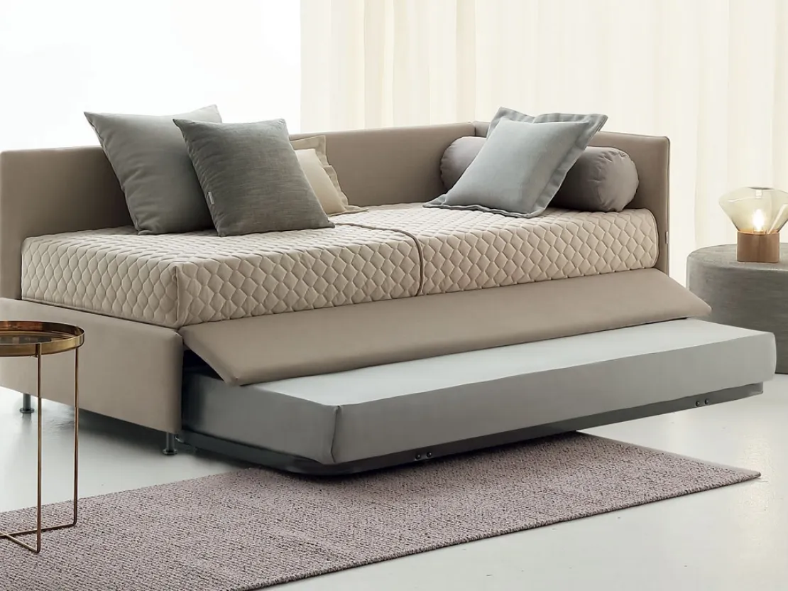 Daybed singolo in tessuto con letto estraibile Golf 417 di Oggioni