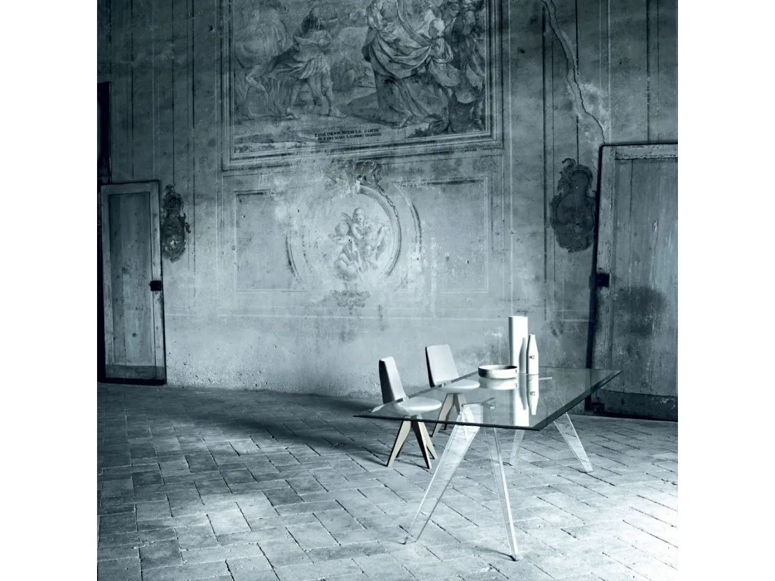 Tavolo Alister di Glas Italia