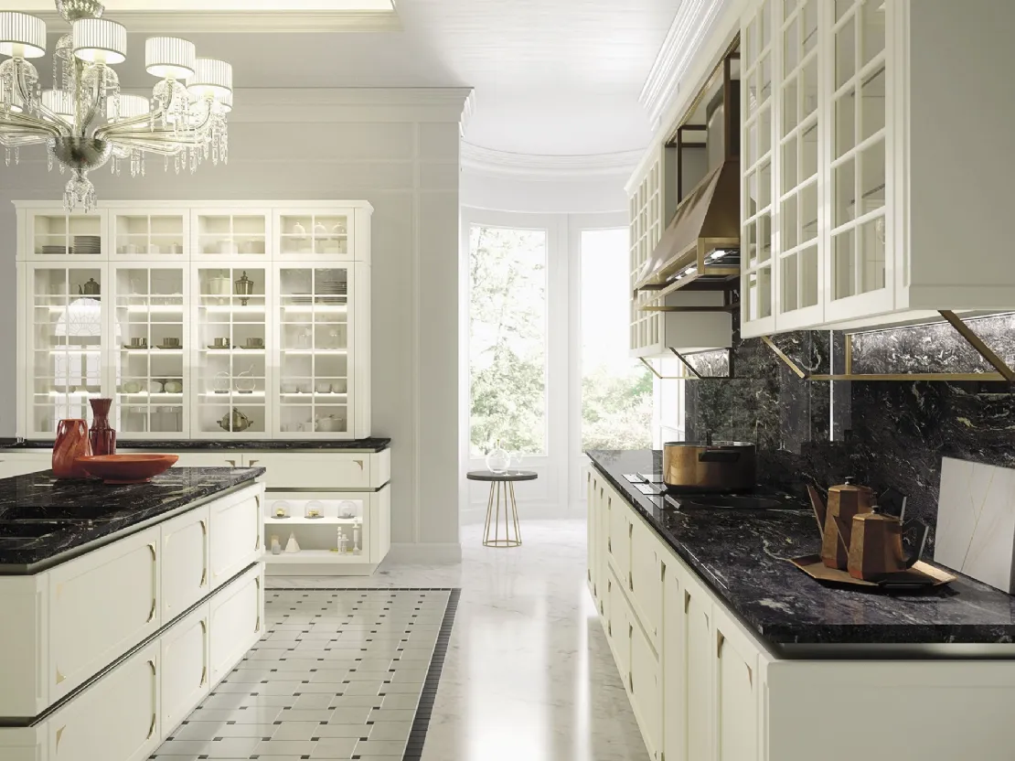 Cucina Design lineare in laccato chiaro con piano in ceramica Kelly di Snaidero