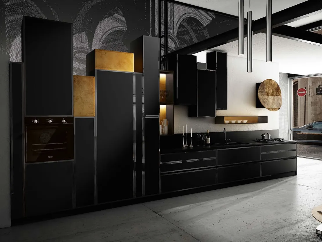 Cucina Moderna lineare in vetro molato Nero opaco con particolari in finitura oro Murano di Le Cucine dei Mastri